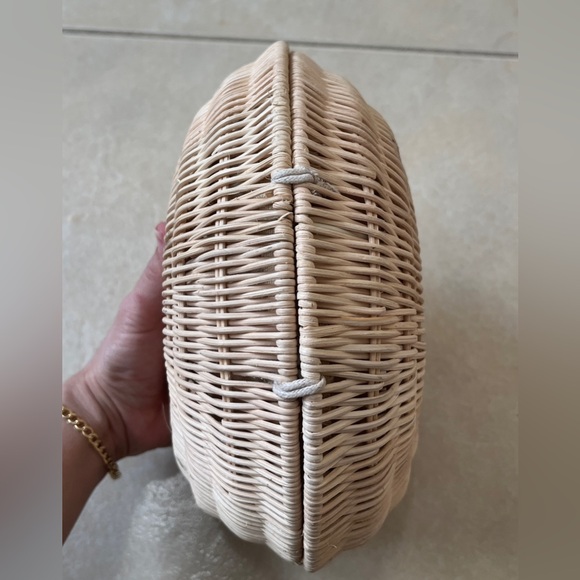 Women’s Rare Rattan Woven Straw Conch Shell Bags Purse - Picture 5 of 11